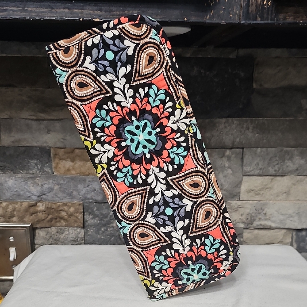 Vera Bradley  Accessories~Flat Iron Or Curling Iron Travel Holder